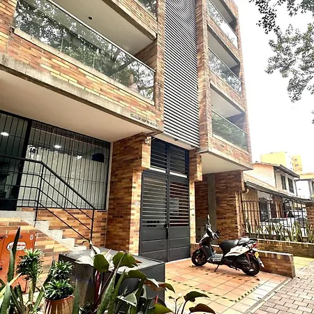 Apto Moderno En Laureles